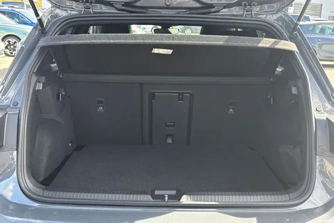 KR75XCE Volkswagen Golf 2.0 TDI 150 R-Line 5dr DSG **PAN ROOF + AREA VIEW** Thumbnail #8