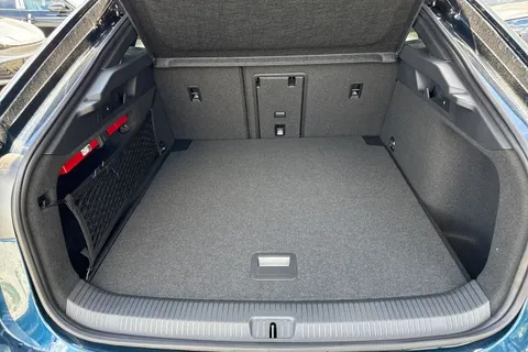  Volkswagen Id.7 Pro 77kWh Match Plus Fastback Auto 5dr Thumbnail #7