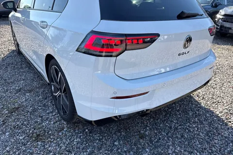  Volkswagen Golf 1.5 TSI Black Edition Euro 6 (s/s) 5dr Thumbnail #8