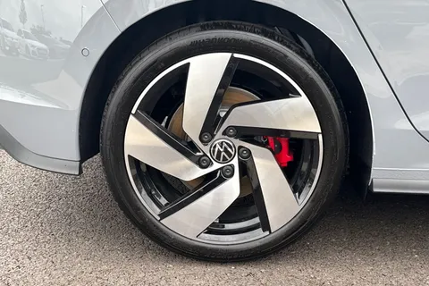 MD75DHX Volkswagen Golf 2.0 TSI 265 GTI 5dr DSG **PAN ROOF** Thumbnail #11