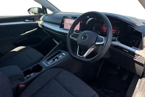 MJ71YPC Volkswagen Golf 2.0 TDI Life 5dr DSG Thumbnail #14