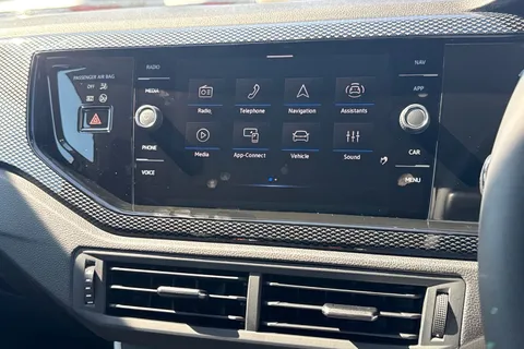 11 of 40 for Volkswagen Polo 1.0 EVO Life Euro 6 (s/s) 5dr