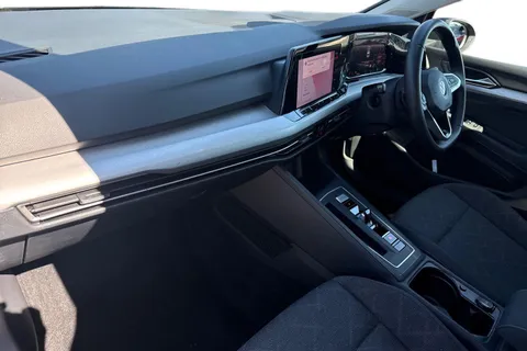 MJ71YPC Volkswagen Golf 2.0 TDI Life 5dr DSG Thumbnail #15