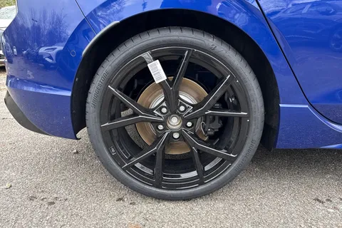  Volkswagen Golf 2.0 TSI R Black Edition DSG 4Motion Euro 6 (s/s) 5dr Thumbnail #11