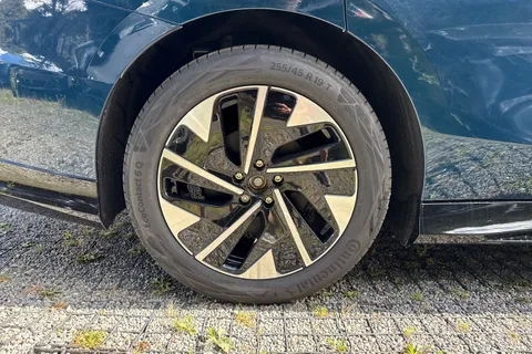  Volkswagen Id.7 Pro 77kWh Match Plus Fastback Auto 5dr Thumbnail #12