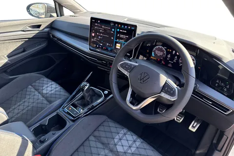  Volkswagen Golf 1.5 TSI Black Edition Euro 6 (s/s) 5dr Thumbnail #14