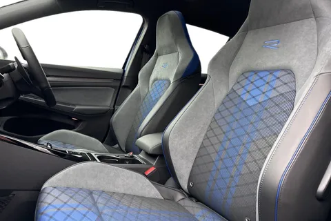  Volkswagen Golf 2.0 TSI R Black Edition DSG 4Motion Euro 6 (s/s) 5dr Thumbnail #15