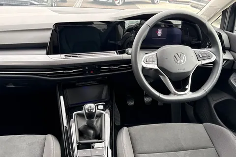 MD23XUH Volkswagen Golf 1.5 TSI Style Edition 5dr Thumbnail #19