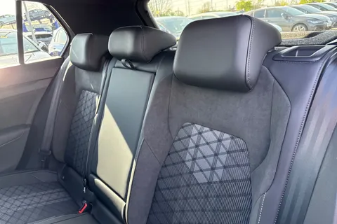 GM75AVB Volkswagen Golf 1.5 eTSI 150 Black Edition 5dr DSG **AREA VIEW - TECHNOLOGY PACKAGE** Thumbnail #20
