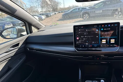  Volkswagen Golf 1.5 TSI Black Edition Euro 6 (s/s) 5dr Thumbnail #20