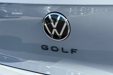 GM75AVB Volkswagen Golf 1.5 eTSI 150 Black Edition 5dr DSG **AREA VIEW - TECHNOLOGY PACKAGE** Thumbnail #26