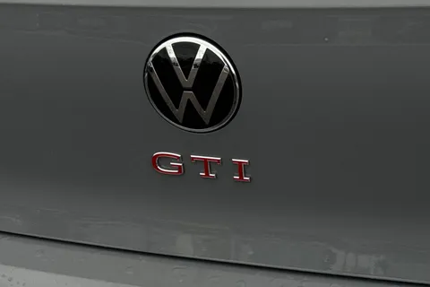 MD75DHX Volkswagen Golf 2.0 TSI 265 GTI 5dr DSG **PAN ROOF** Thumbnail #25