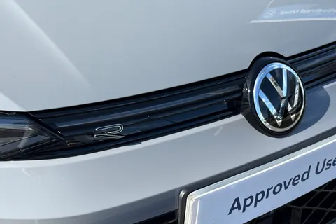 GM75AVB Volkswagen Golf 1.5 eTSI 150 Black Edition 5dr DSG **AREA VIEW - TECHNOLOGY PACKAGE** Thumbnail #29