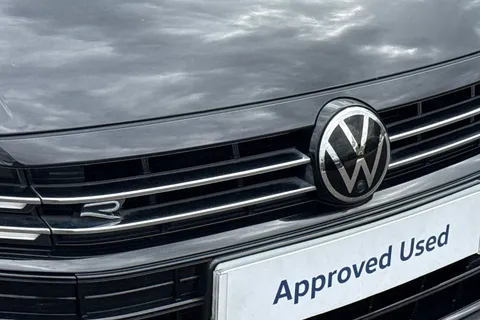 KP23ZYE Volkswagen Arteon 2.0 TSI R 5dr 4MOTION DSG **HEADS UP DISPLAY + ASSISTANCE PACK PLUS** Thumbnail #30