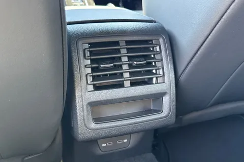 GM75AVB Volkswagen Golf 1.5 eTSI 150 Black Edition 5dr DSG **AREA VIEW - TECHNOLOGY PACKAGE** Thumbnail #31