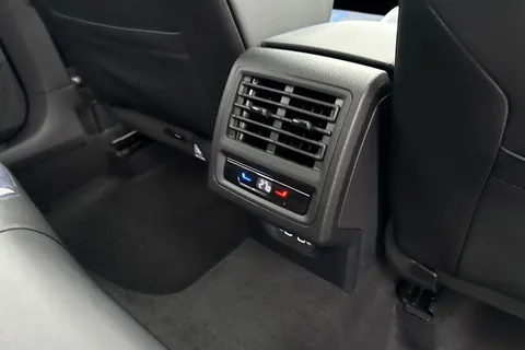  Volkswagen Golf 2.0 TSI R Black Edition DSG 4Motion Euro 6 (s/s) 5dr Thumbnail #29