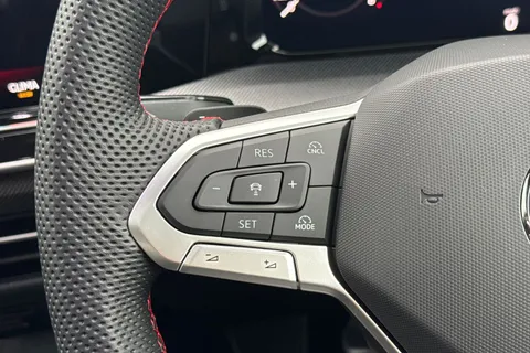 MD75DHX Volkswagen Golf 2.0 TSI 265 GTI 5dr DSG **PAN ROOF** Thumbnail #33