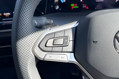 GM75AVB Volkswagen Golf 1.5 eTSI 150 Black Edition 5dr DSG **AREA VIEW - TECHNOLOGY PACKAGE** Thumbnail #34