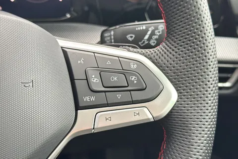 MD75DHX Volkswagen Golf 2.0 TSI 265 GTI 5dr DSG **PAN ROOF** Thumbnail #34