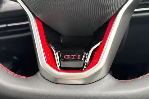 MD75DHX Volkswagen Golf 2.0 TSI 265 GTI 5dr DSG **PAN ROOF** Thumbnail #35