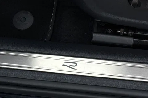 KP23ZYE Volkswagen Arteon 2.0 TSI R 5dr 4MOTION DSG **HEADS UP DISPLAY + ASSISTANCE PACK PLUS** Thumbnail #37