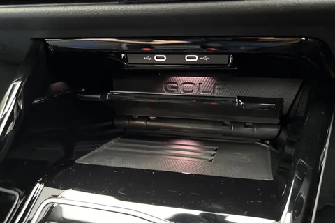  Volkswagen Golf 2.0 TSI R Black Edition DSG 4Motion Euro 6 (s/s) 5dr Thumbnail #36