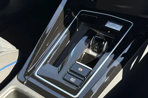 GM75AVB Volkswagen Golf 1.5 eTSI 150 Black Edition 5dr DSG **AREA VIEW - TECHNOLOGY PACKAGE** Thumbnail #39