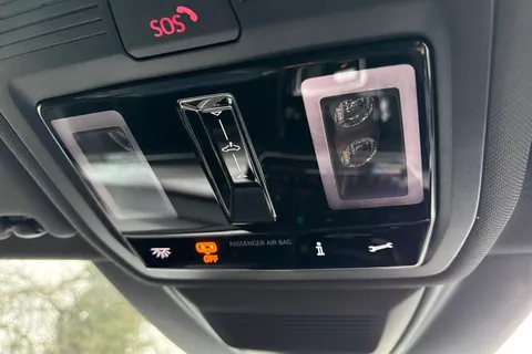  Volkswagen Golf 2.0 TSI R Black Edition DSG 4Motion Euro 6 (s/s) 5dr Thumbnail #37