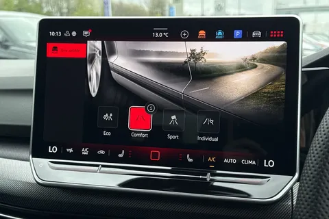 MD75DHX Volkswagen Golf 2.0 TSI 265 GTI 5dr DSG **PAN ROOF** Thumbnail #41