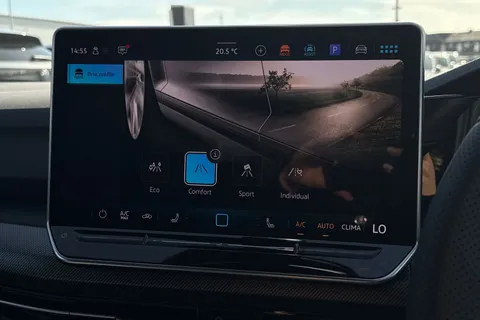 GM75AVB Volkswagen Golf 1.5 eTSI 150 Black Edition 5dr DSG **AREA VIEW - TECHNOLOGY PACKAGE** Thumbnail #42