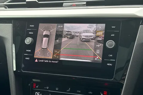 KP23ZYE Volkswagen Arteon 2.0 TSI R 5dr 4MOTION DSG **HEADS UP DISPLAY + ASSISTANCE PACK PLUS** Thumbnail #46