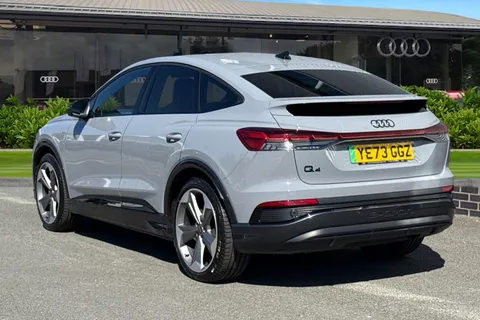 YE73GGZ Audi Q4 e-tron Q4 Sportback (S) Black Edition 40 e-tron  150,00 kW Thumbnail #3