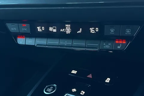 YE73GGZ Audi Q4 e-tron Q4 Sportback (S) Black Edition 40 e-tron  150,00 kW Thumbnail #23