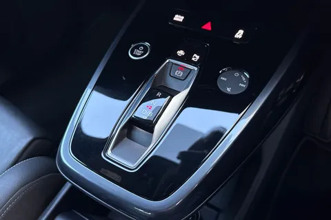 YE73GGZ Audi Q4 e-tron Q4 Sportback (S) Black Edition 40 e-tron  150,00 kW Thumbnail #24