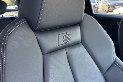 YE73GGZ Audi Q4 e-tron Q4 Sportback (S) Black Edition 40 e-tron  150,00 kW Thumbnail #46