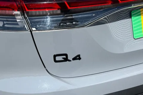 YE73GGZ Audi Q4 e-tron Q4 Sportback (S) Black Edition 40 e-tron  150,00 kW Thumbnail #61