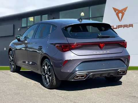  CUPRA Leon 1.5 eHybrid 25.8kWh V2 DSG Euro 6 (s/s) 5dr Thumbnail #3
