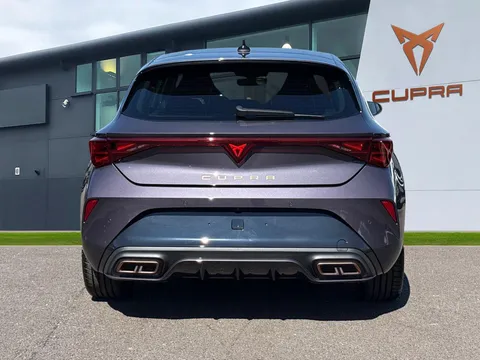  CUPRA Leon 1.5 eHybrid 25.8kWh V2 DSG Euro 6 (s/s) 5dr Thumbnail #5