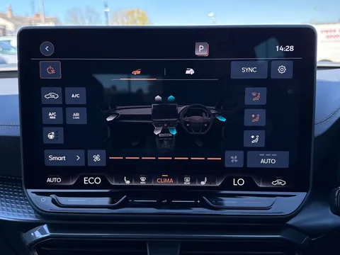  CUPRA Leon 1.5 eHybrid 25.8kWh V2 DSG Euro 6 (s/s) 5dr Thumbnail #19