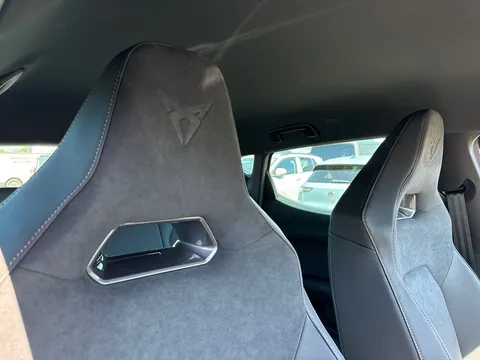 CUPRA Leon 1.5 eHybrid 25.8kWh V2 DSG Euro 6 (s/s) 5dr Thumbnail #21