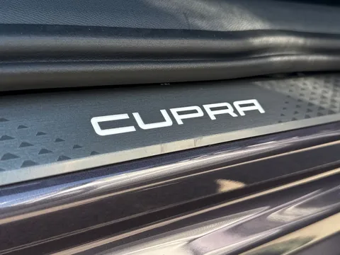  CUPRA Leon 1.5 eHybrid 25.8kWh V2 DSG Euro 6 (s/s) 5dr Thumbnail #32