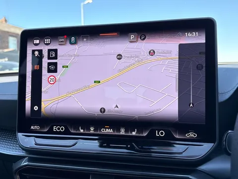  CUPRA Leon 1.5 eHybrid 25.8kWh V2 DSG Euro 6 (s/s) 5dr Thumbnail #40