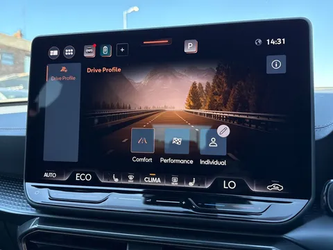  CUPRA Leon 1.5 eHybrid 25.8kWh V2 DSG Euro 6 (s/s) 5dr Thumbnail #43