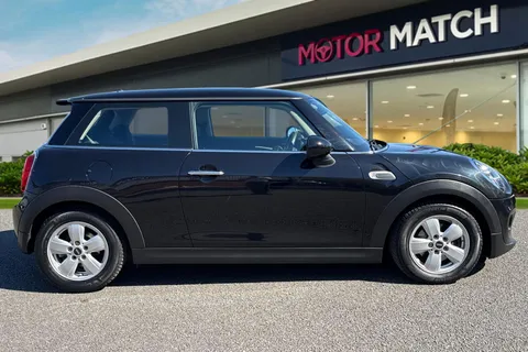 HN18JZD Mini Hatch 1.5 Cooper Euro 6 (s/s) 3dr Thumbnail #4