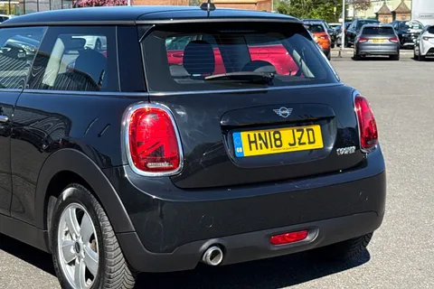 HN18JZD Mini Hatch 1.5 Cooper Euro 6 (s/s) 3dr Thumbnail #8