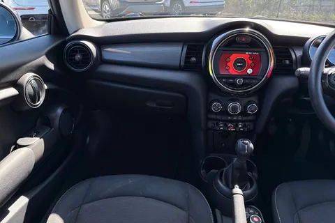 HN18JZD Mini Hatch 1.5 Cooper Euro 6 (s/s) 3dr Thumbnail #20