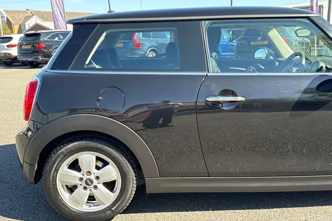 HN18JZD Mini Hatch 1.5 Cooper Euro 6 (s/s) 3dr Thumbnail #32