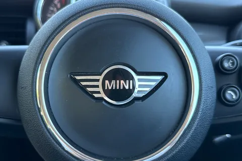 HN18JZD Mini Hatch 1.5 Cooper Euro 6 (s/s) 3dr Thumbnail #37