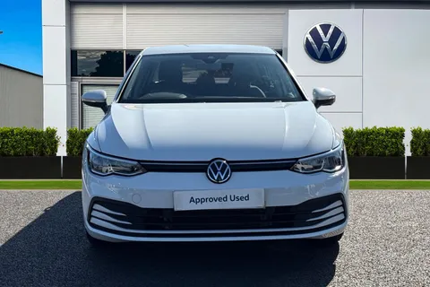 MM72FYJ Volkswagen Golf 1.5 TSI Life 5dr Thumbnail #6