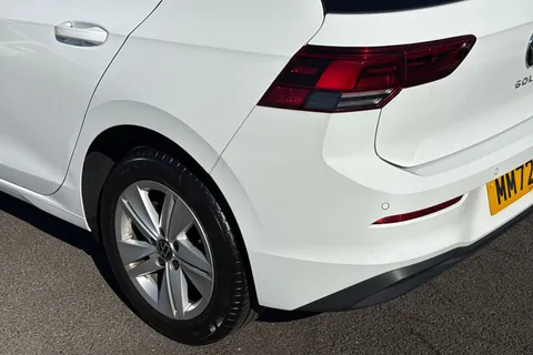 MM72FYJ Volkswagen Golf 1.5 TSI Life 5dr Thumbnail #8